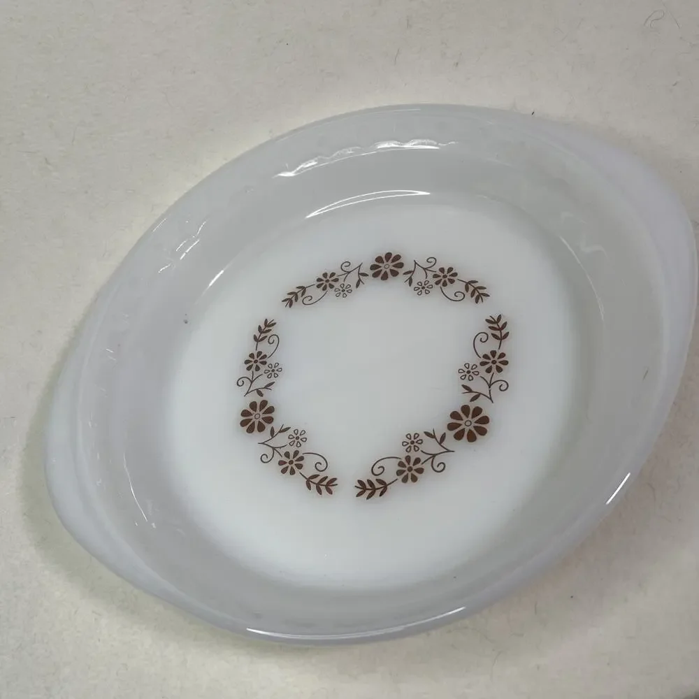 Vintage Milk Glass Fluted Pie Plate Brown Daisy Retro Dyna ware Pyr-O-Rey 9